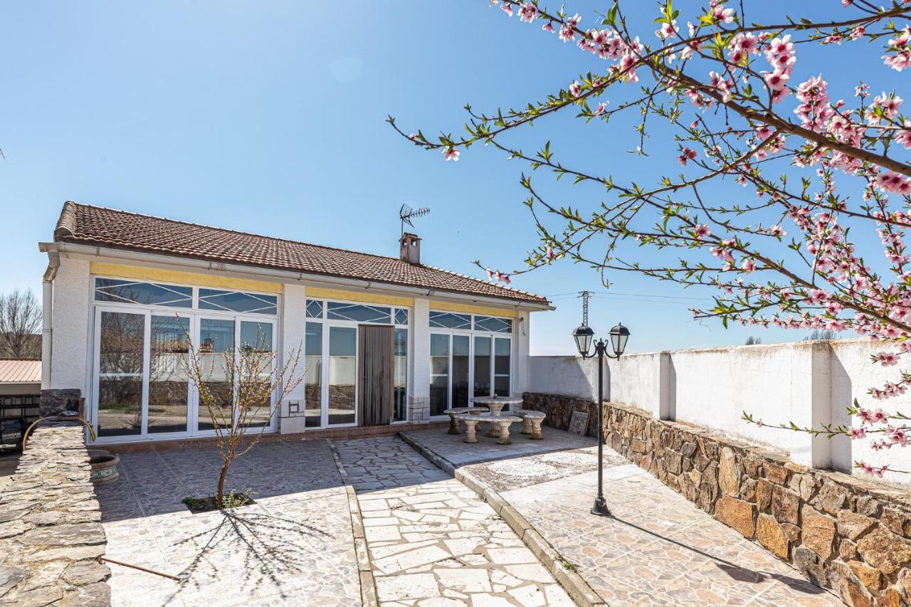 Waou Deluxe Cottage Titulcia Kültér fotó